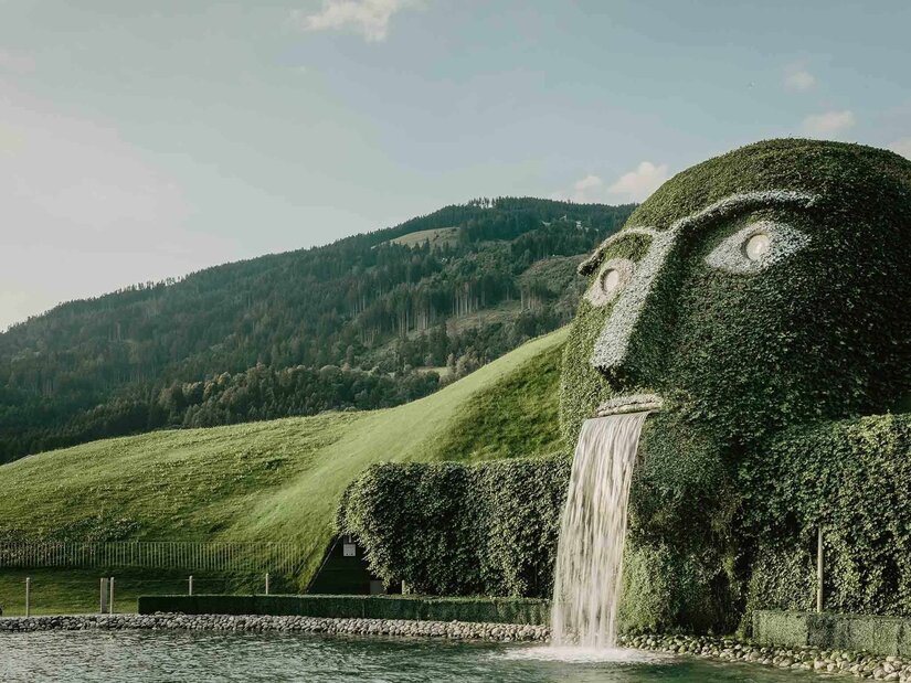 Riese im Sommer