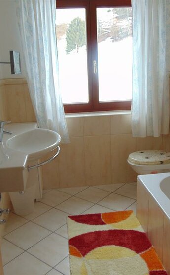 Ap 1 Badezimmer