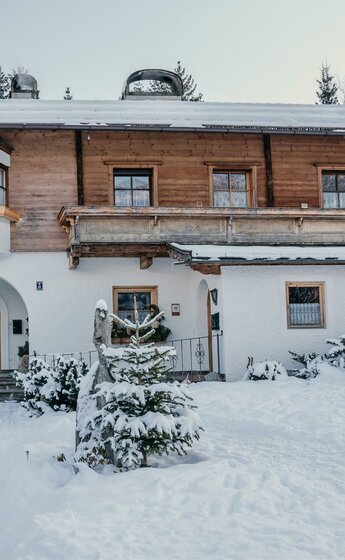 Haus Gantschnigg Aussenansicht Winter