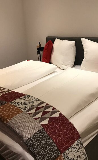 Schlafzimmer 2
