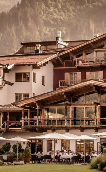 Außenansicht Terrasse 2 Hotel Kitzhof