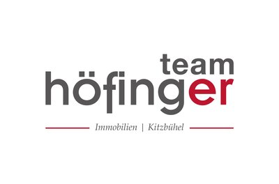 Ein Logo von team höfinger. Es präsentiert Immobilien in Kitzbühel.