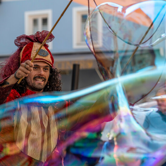 Street artist PURA VIDA in Kitzbühel