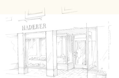 Skizze der Außenansicht des Schuhfachgeschäfts Haderer mit Schaufenstern und Eingang.