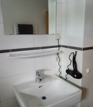 Badezimmer 1