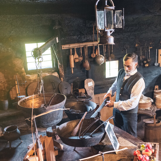 Willi Gianmoena gives a guided tour of the Kitzbühel Farmhouse Museum 