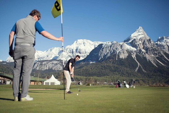 TVB Golf 02.jpg