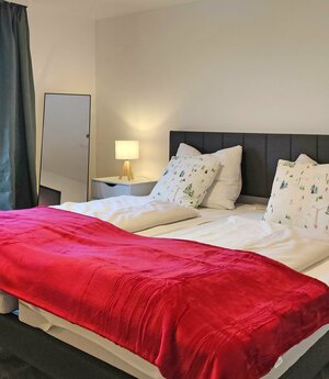 Apartment Gams Schlafzimmer Doppelbett