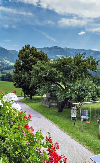 Lindenhof_Kitzbühel_Gartenblick