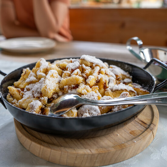Ein leckerer Kaiserschmarrn in der Branderhofstube in Kitzbühel