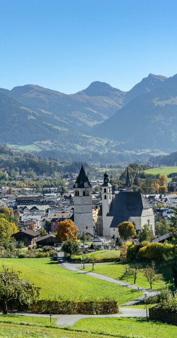 Landschaft Stadt Herbst (c) Kitzbuehel Tourismus 