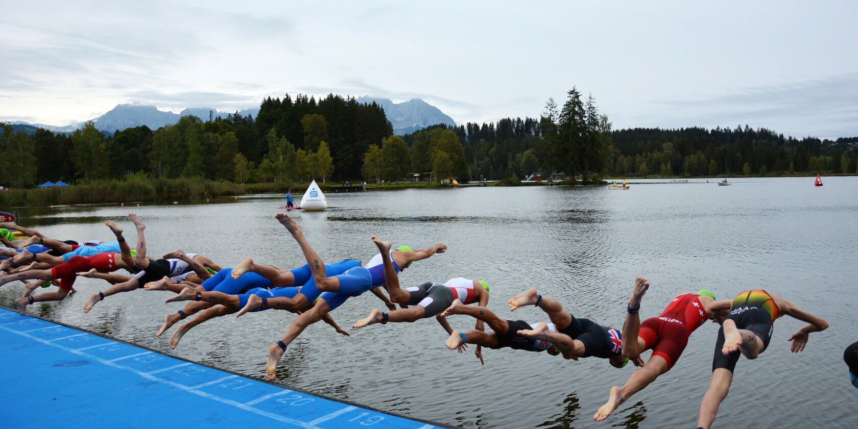 Triathlon in Kitzbühel - Dive into the water