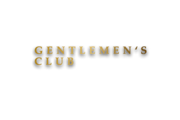 Goldener Schriftzug Gentlemen's Club auf weißem Hintergrund.